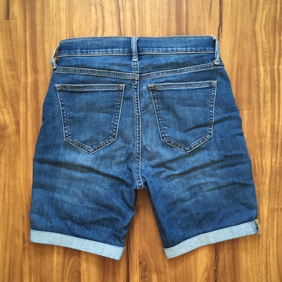 SOLD Distressed Denim Bermuda Shorts sz 2 jean shorts - Picture 2 of 9